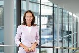 Porträt von Patricia Neumann, Vorstandsvorsitzende der Siemens AG Österreich.