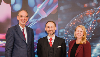 ÖAW Präsident Heinz Faßmann, AITHYRA Scientific Director Michael Bronstein, AITHYRA Managing Director Anita Ender © Natascha Unkart  - ÖWD 