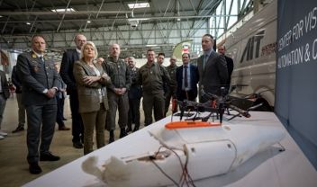  Präsentation der Projekte DEKO-AirTrans und ADRIAN in Langenlebarn © Bundesheer/Daniel Trippolt  - Bundesheer/Daniel Trippolt 