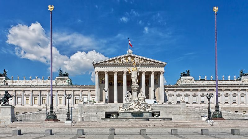 Außenaufnahme auf das österreichische Parlament  © Visual Intermezzo  - Adobe Stock 
